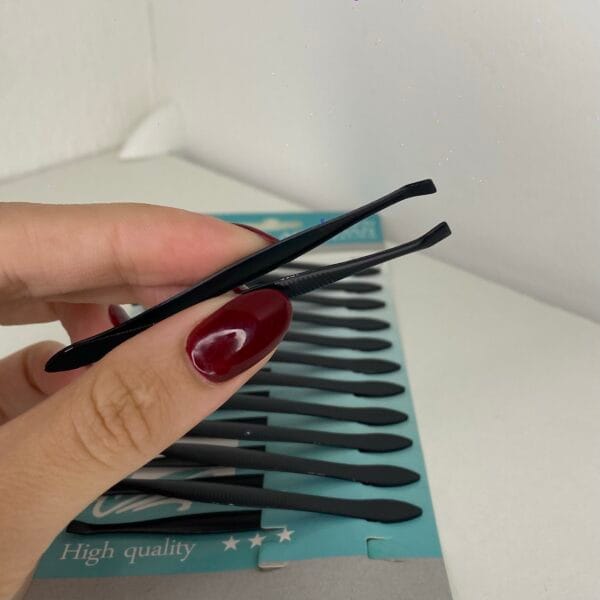 Pinza de cejas