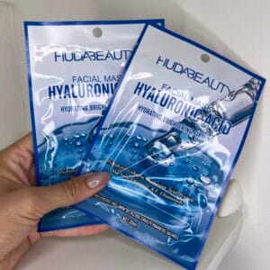 Mascarilla facial con Acido Hialuronico
